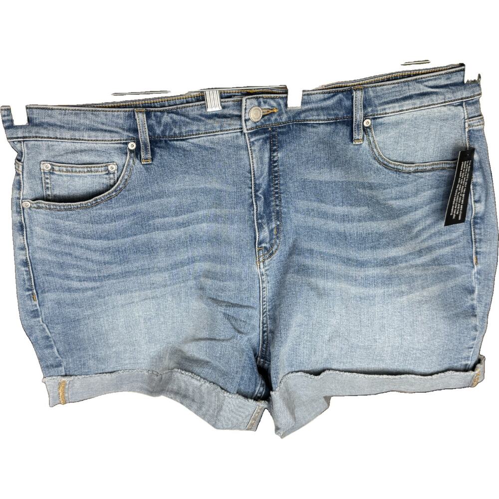 Candace Cameron‎ Bure Denim Jean Shorts 20W Light Wash Rolled Hem Stretch NWT